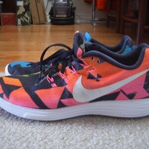 Good condition Nike LunarTempo 2 'Be True' Shoes/Sneakers Sz US 11.5